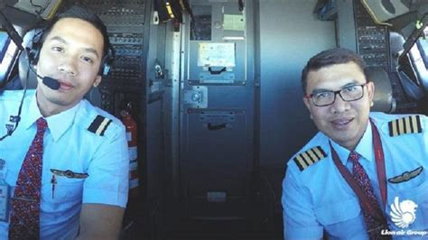 Pramugari Selingkuh Dengan Pilot Lion Air